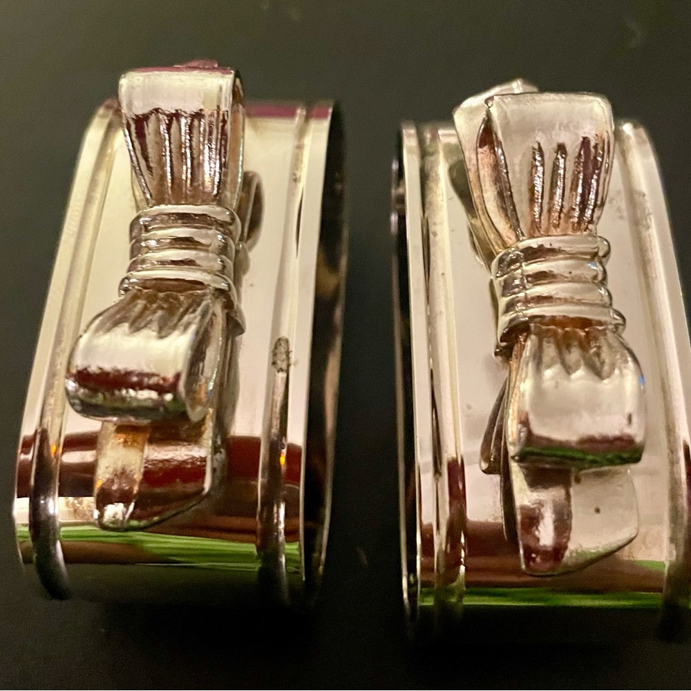 Vintage sliver plated bow napkin rings- perfect for Bride and Groom